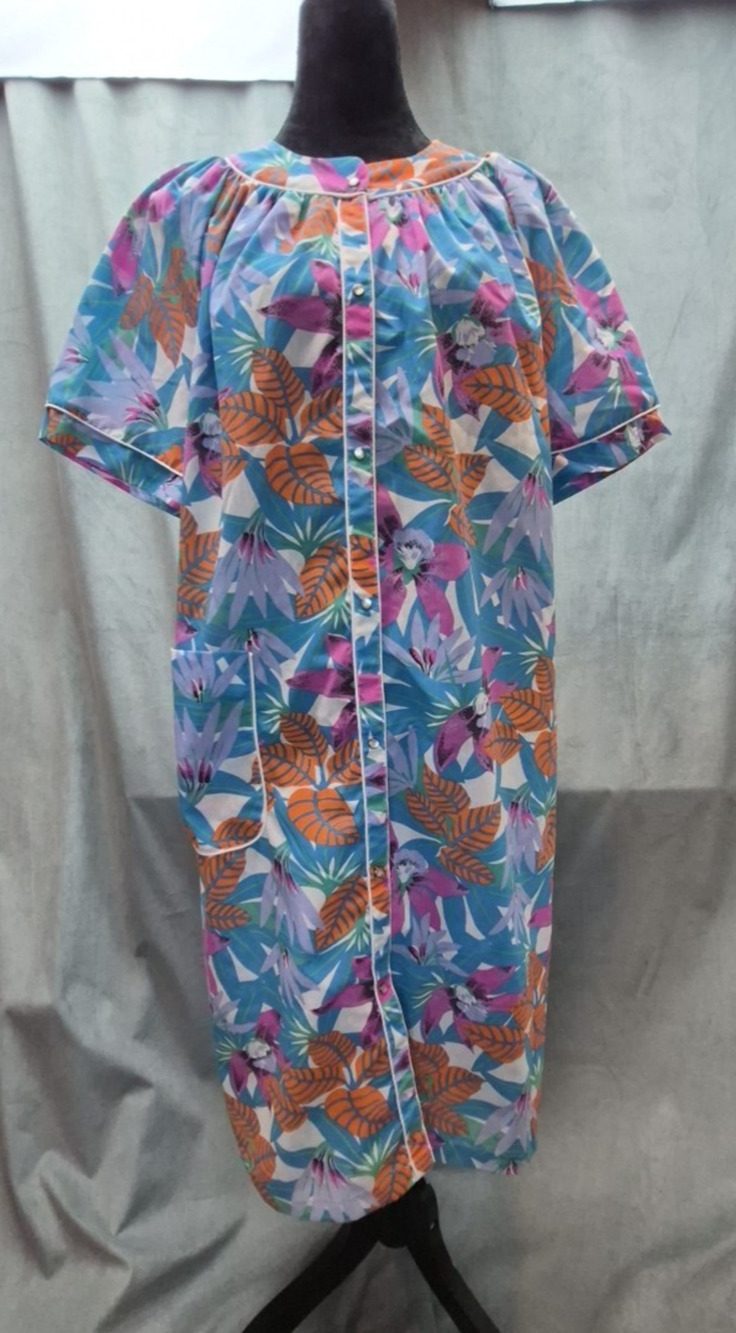Collections Vintage 70s FlowerCore Muumuu Floral Caftan Dress Housecoat XL